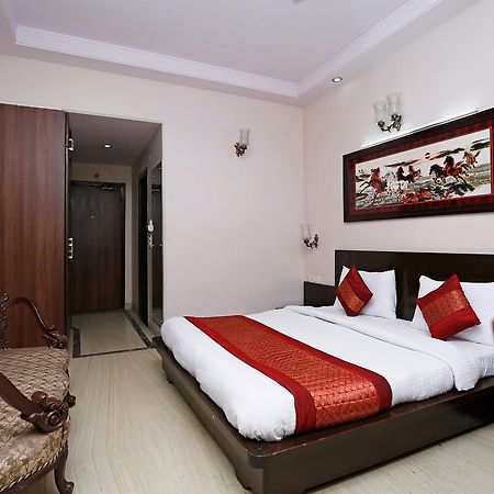 Oyo 5401 Hotel Mid Town New Delhi Exterior foto