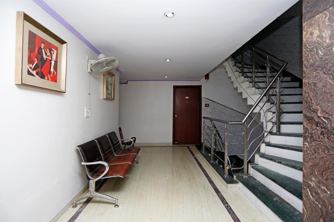 Oyo 5401 Hotel Mid Town New Delhi Exterior foto