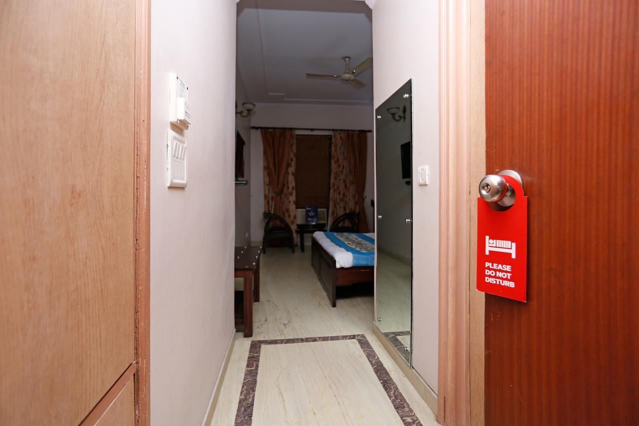 Oyo 5401 Hotel Mid Town New Delhi Exterior foto
